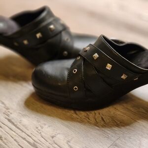 American eagle studded buckle slip on heels 👠